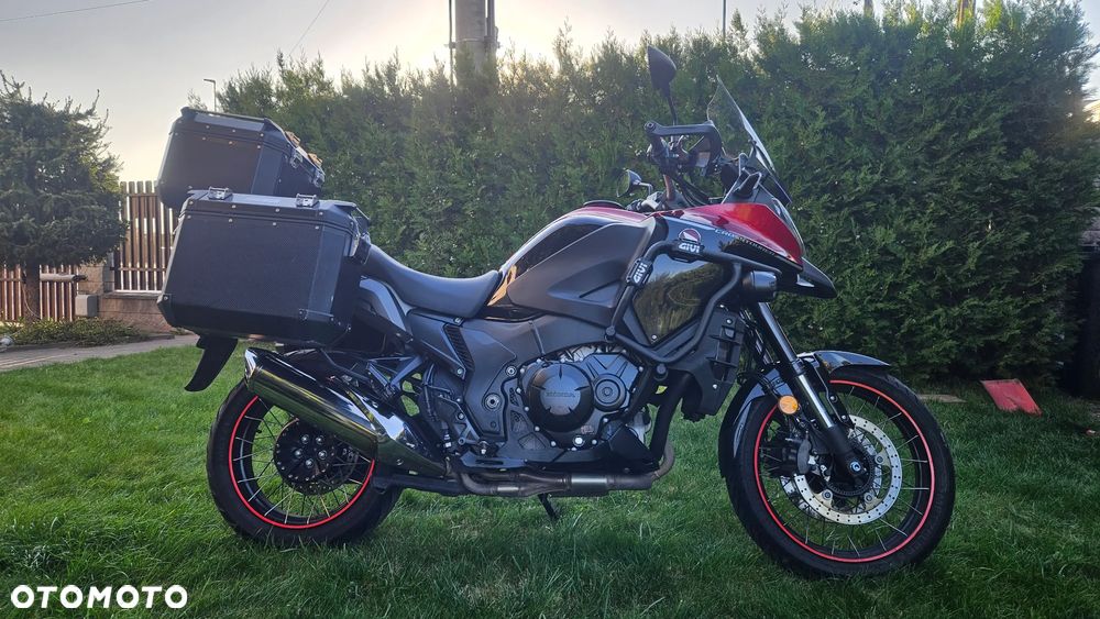 Honda VFR - 1