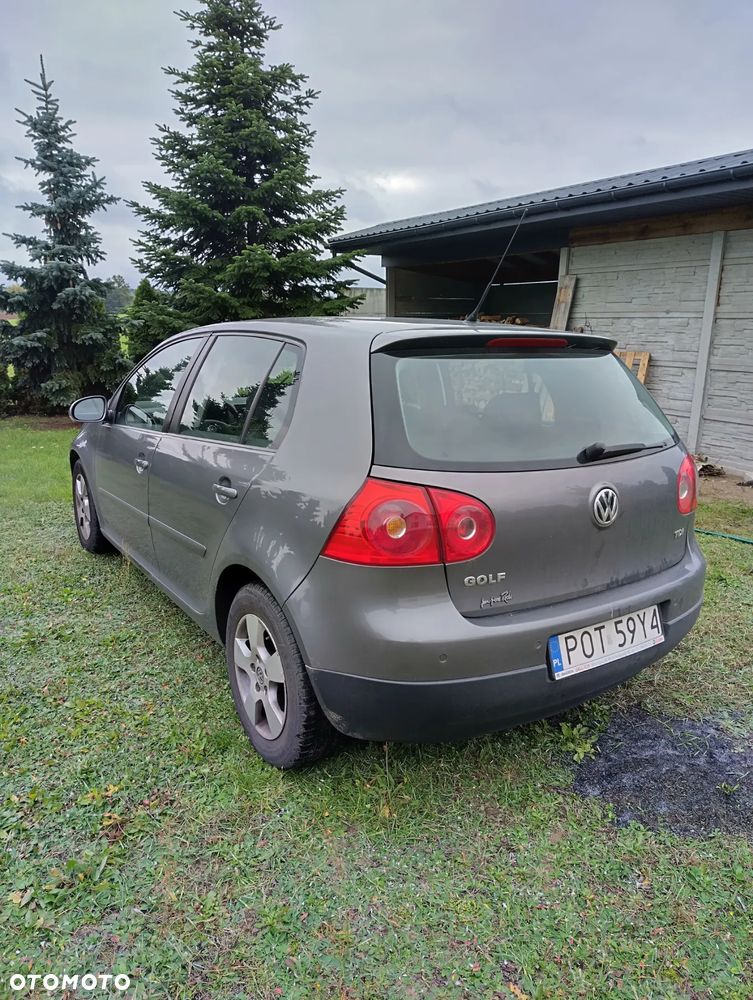Volkswagen Golf V 1.9 TDI Trendline - 3