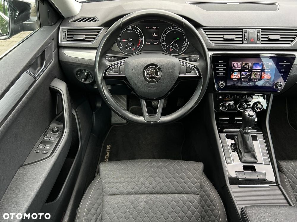 Skoda Superb 2.0 TDI Style DSG - 6