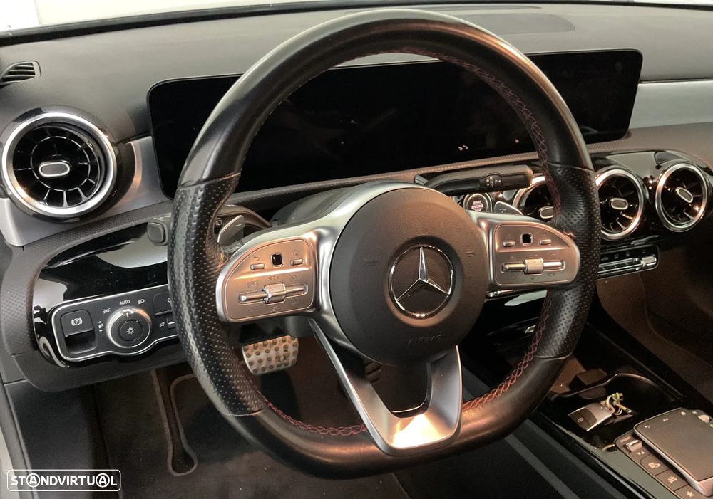 Mercedes-Benz A 250 e AMG Line - 13