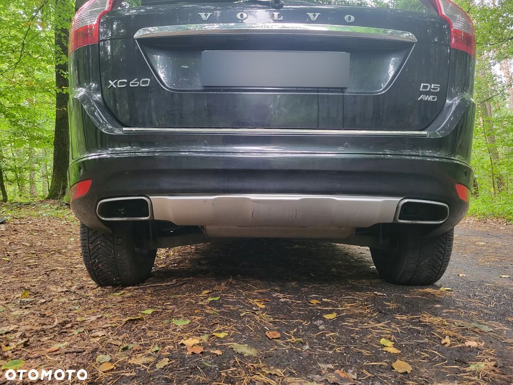 Volvo XC 60 D5 AWD Momentum - 5