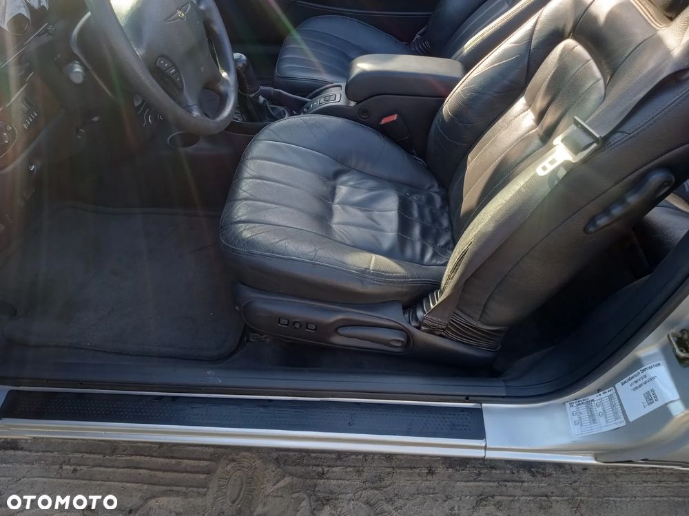 Chrysler Sebring - 7