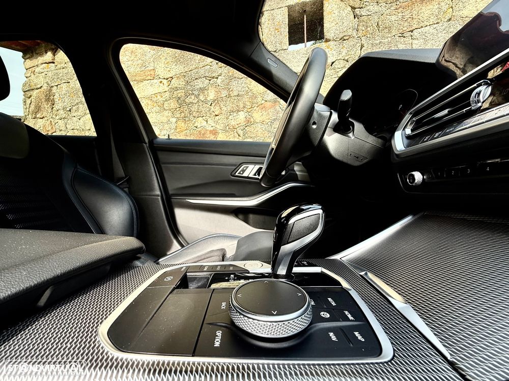 BMW 320 d Pack M Shadow Auto - 43