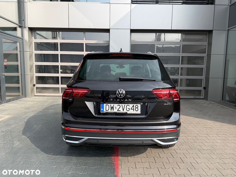 Volkswagen Tiguan 2.0 TSI 4Mot Elegance DSG - 12