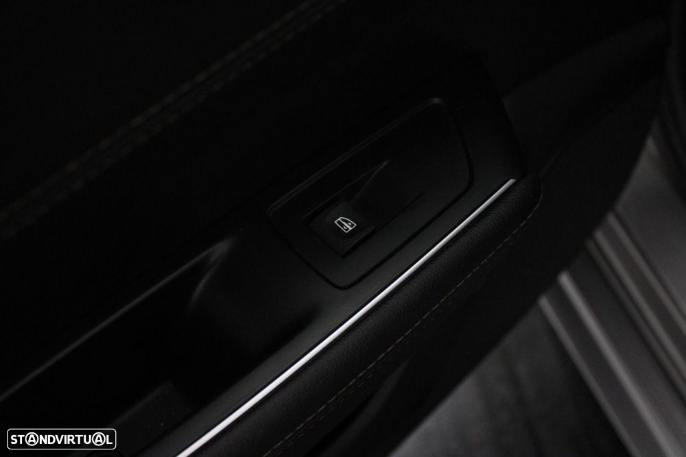 Renault Talisman Sport Tourer 1.6 dCi Executive — fotografia 38