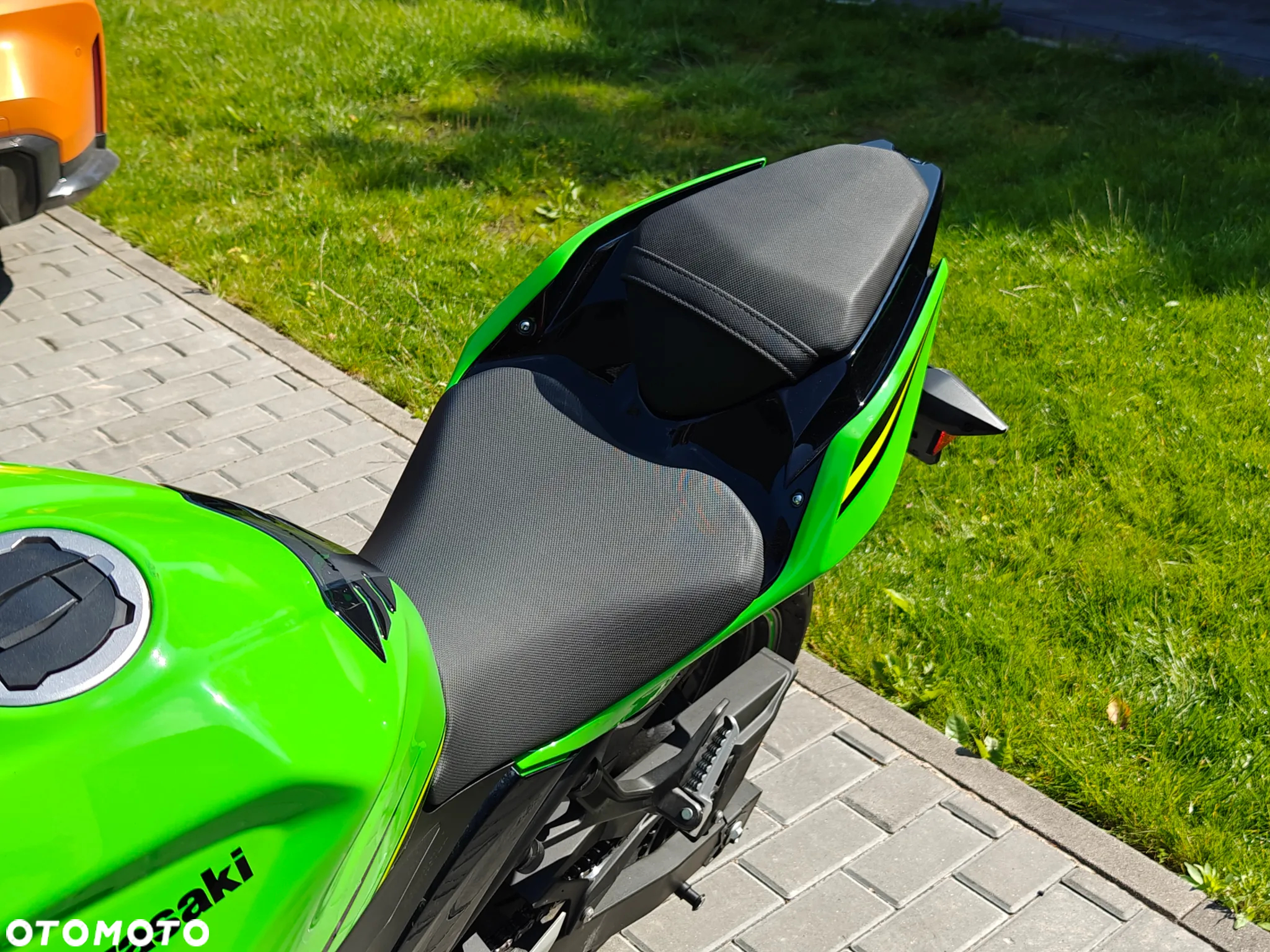 Kawasaki Ninja 400 - 8
