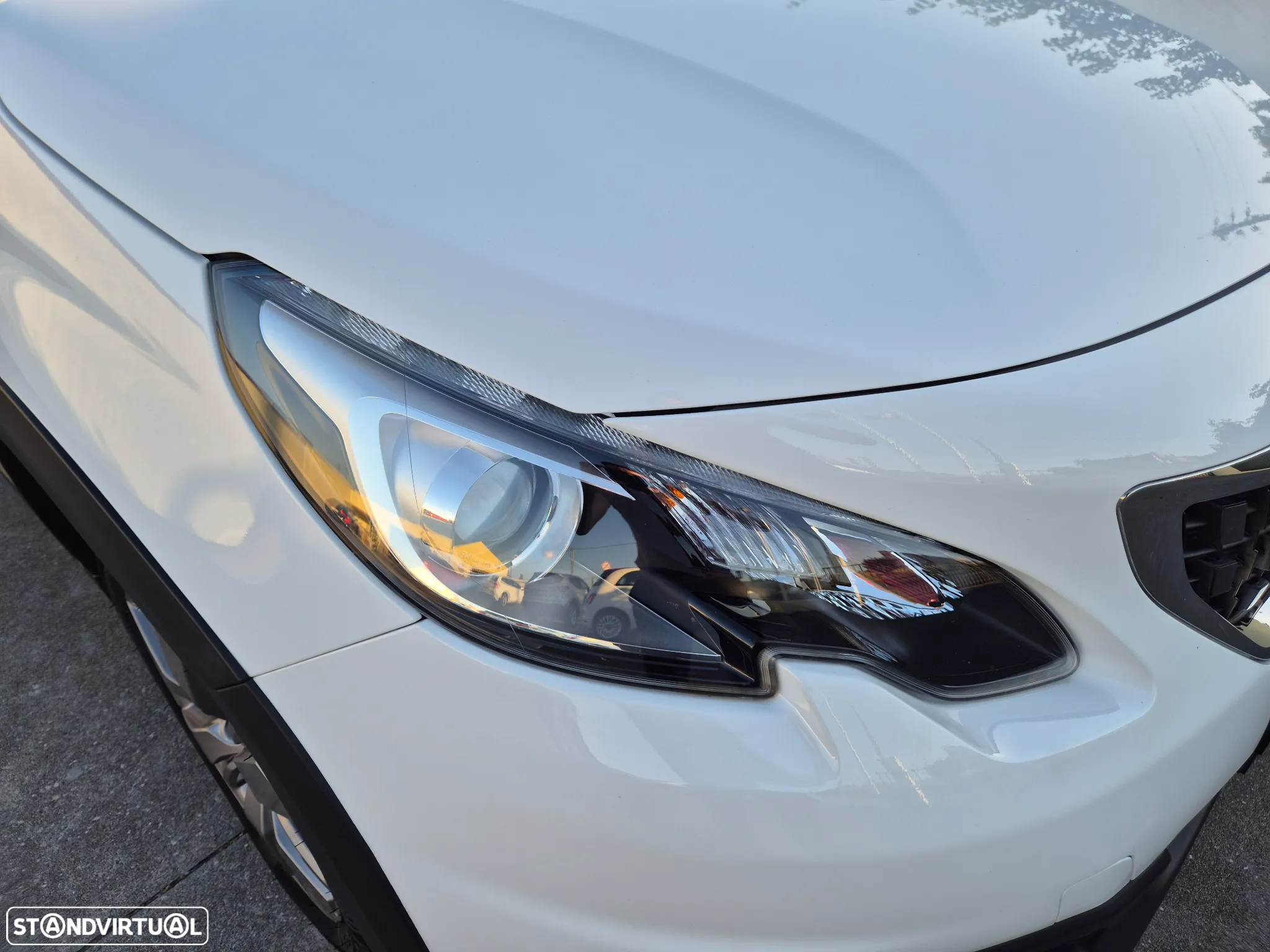 Peugeot 2008 1.2 PureTech Style - 12