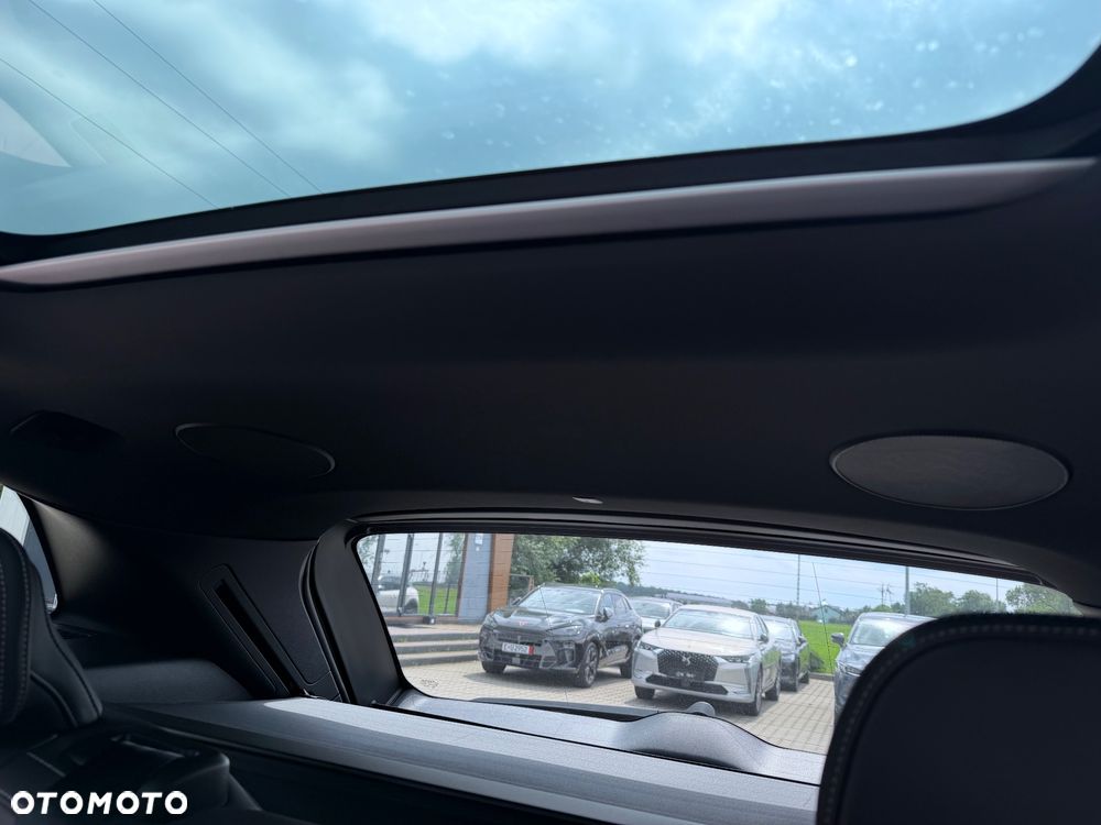 Volvo XC 60 B4 D AWD Plus Dark - 33