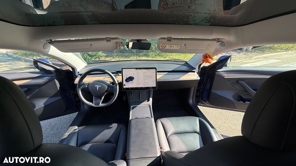 Tesla Model 3 - 13