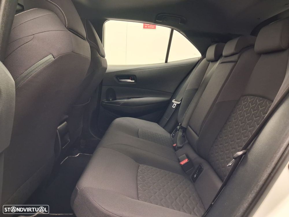 Toyota Corolla - 13