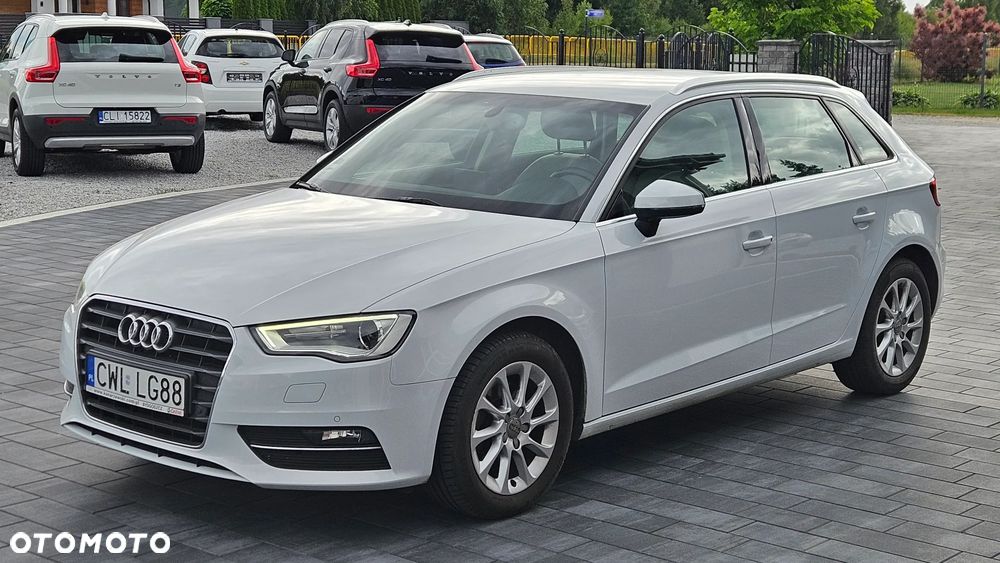 Audi A3 Sportback - 2