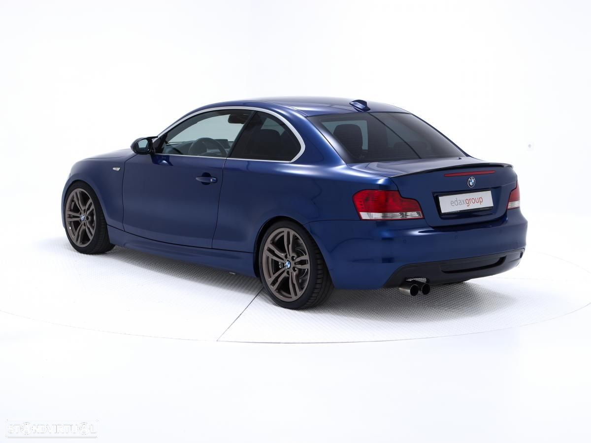 BMW 123 d Cabrio Limited Edition Lifestyle c/ M Sport Pack - 4