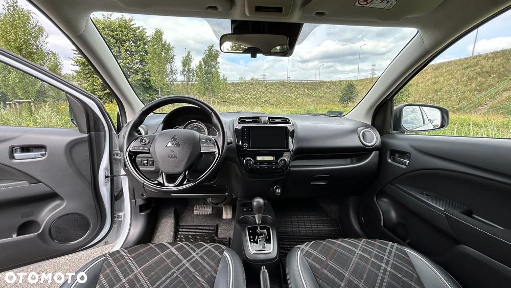 Mitsubishi Space Star 1.2 AS&G Instyle CVT - 13