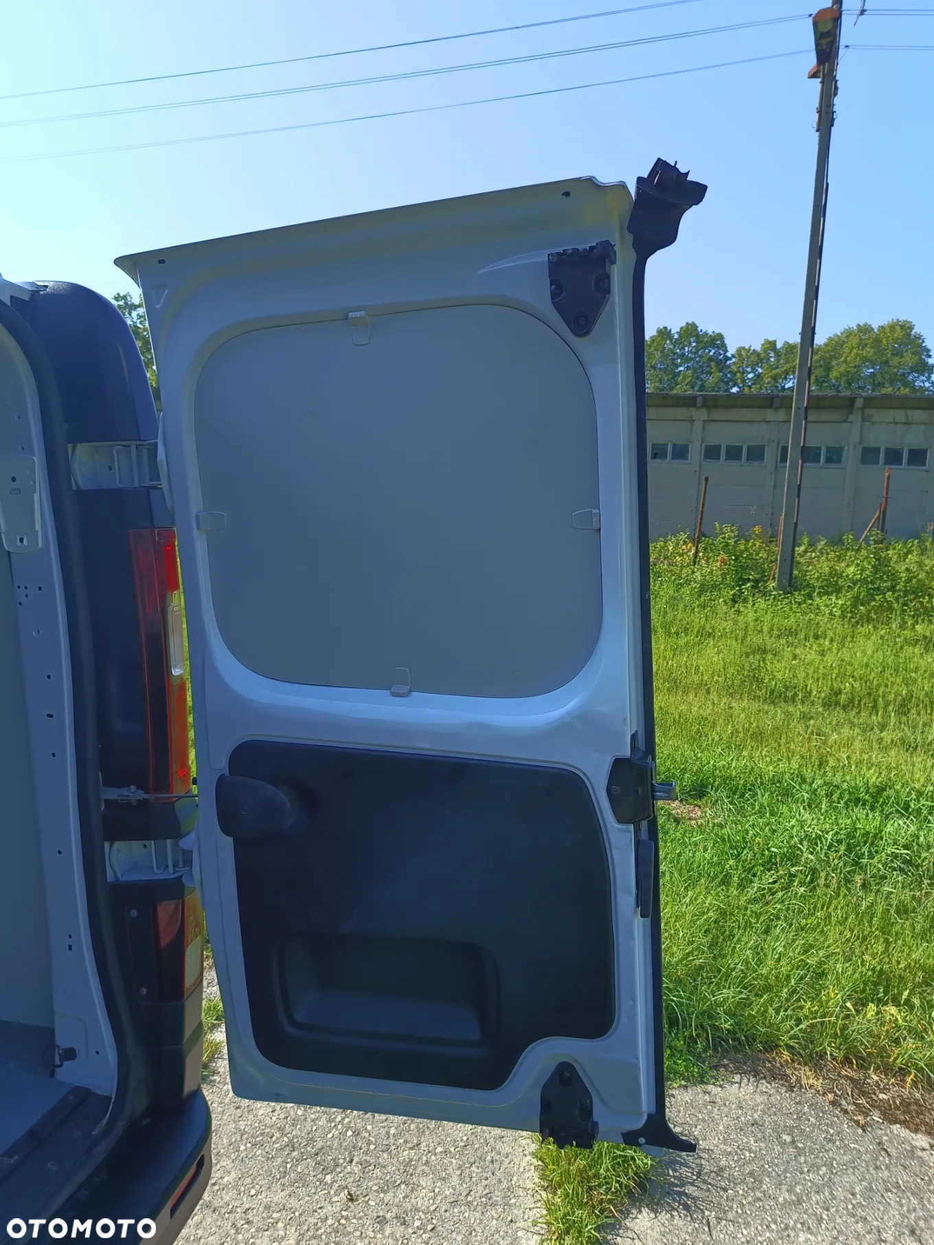 Renault Trafic 1.6 dCi diesel 121kM 2016 rok wersja L1H1 - 19