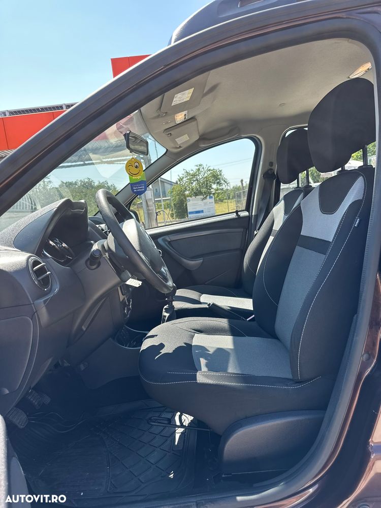 Dacia Duster 1.5 dCi 4x2 Laureate - 4