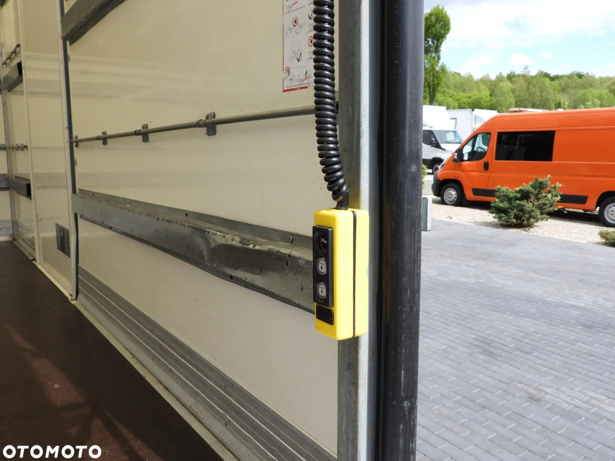 Iveco DAILY 35C16 KONTENER WINDA 8 PALET TEMPOMAT BLIŹNIACZE KOŁA KLIMATYZACJA 160KM [ 654837 ] - 25