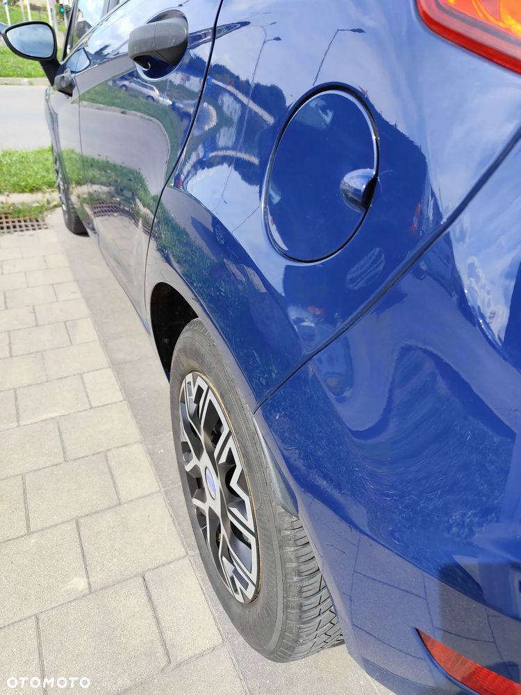 Ford Fiesta - 16