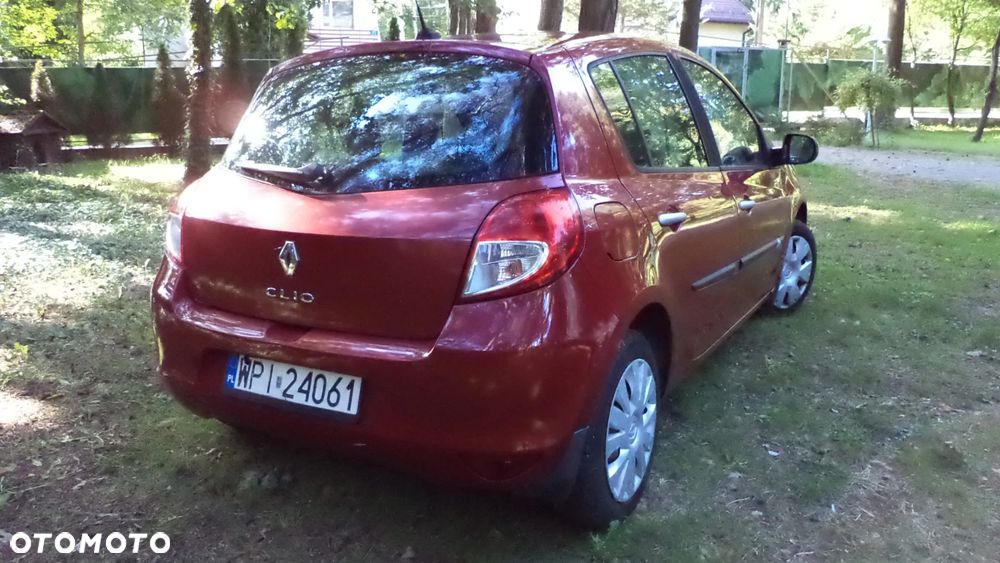 Renault Clio 1.2 16V All Inclusive - 5