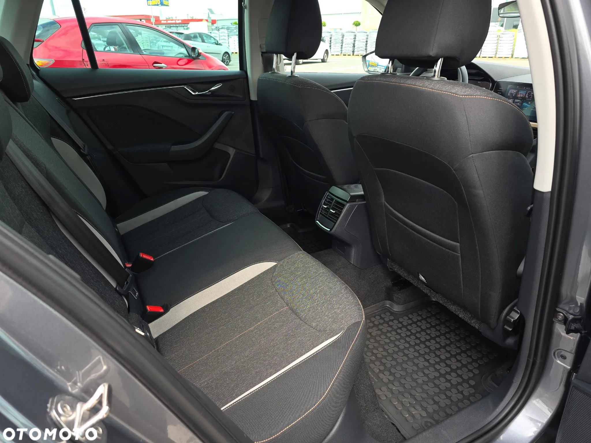 Skoda Kamiq 1.5 TSI Style DSG - 24