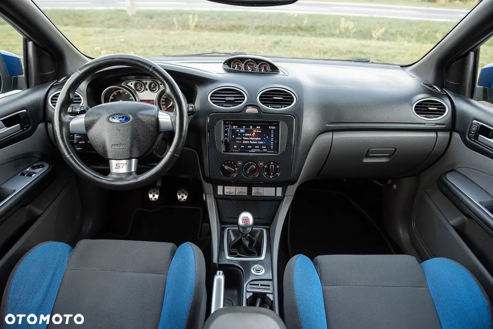 Ford Focus 2.5 ST - 25