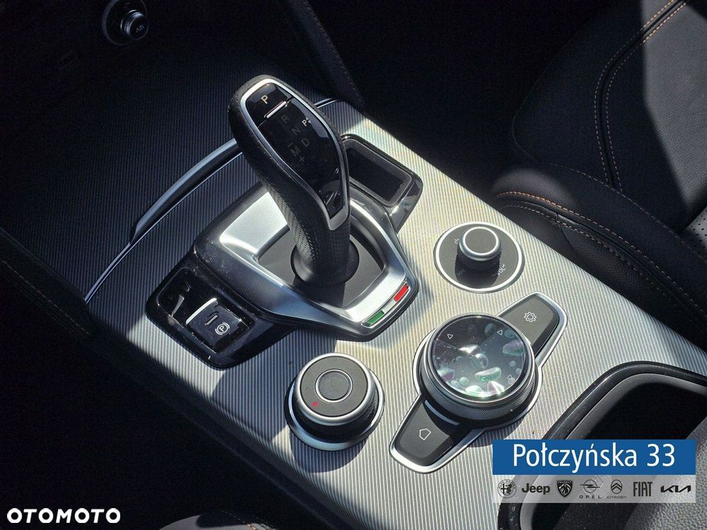 Alfa Romeo Stelvio - 26