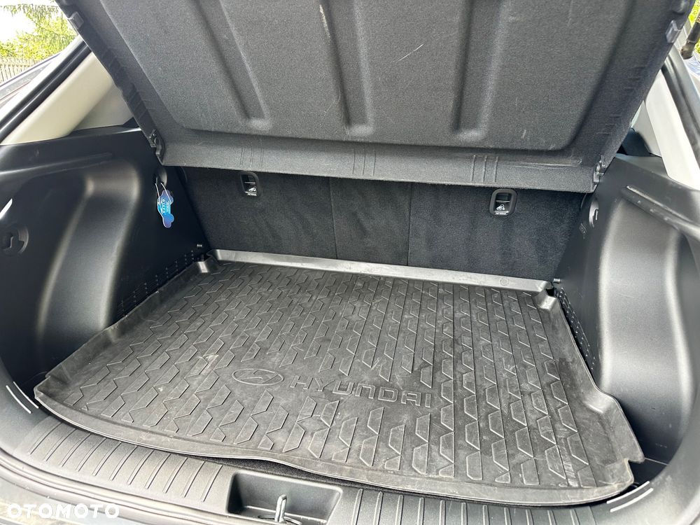 Hyundai Kona - 31