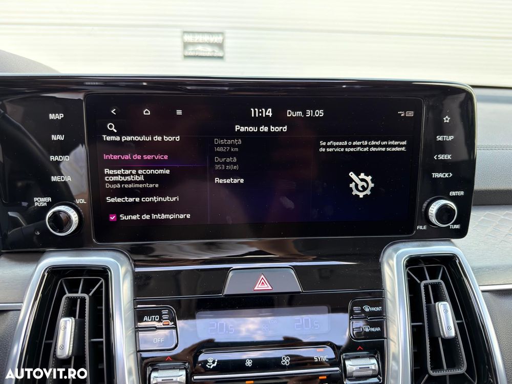 Kia Sorento 1.6 T-GDI HEV 6AT 4x2 7P Premium - 17