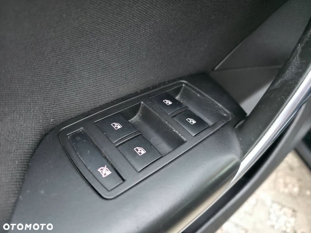 Opel Insignia 1.8 Cosmo - 39