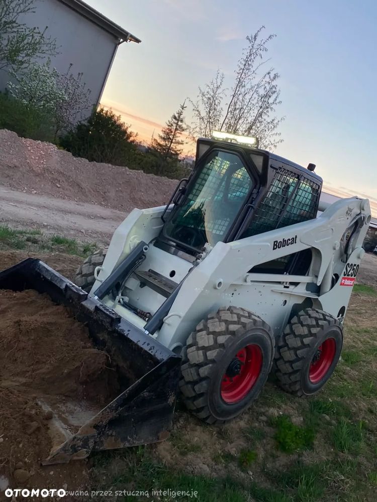 Bobcat S250 - 2