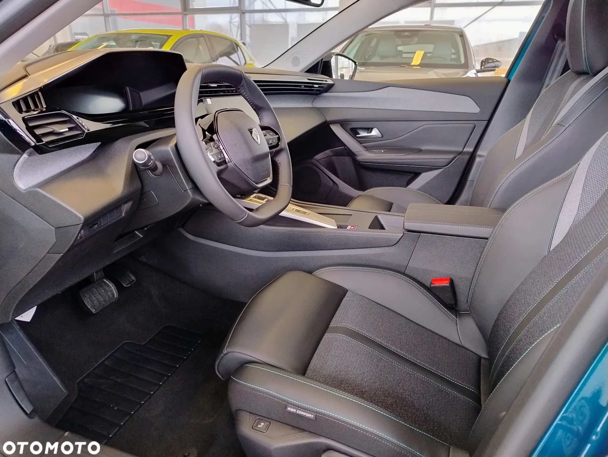Peugeot 408 - 11