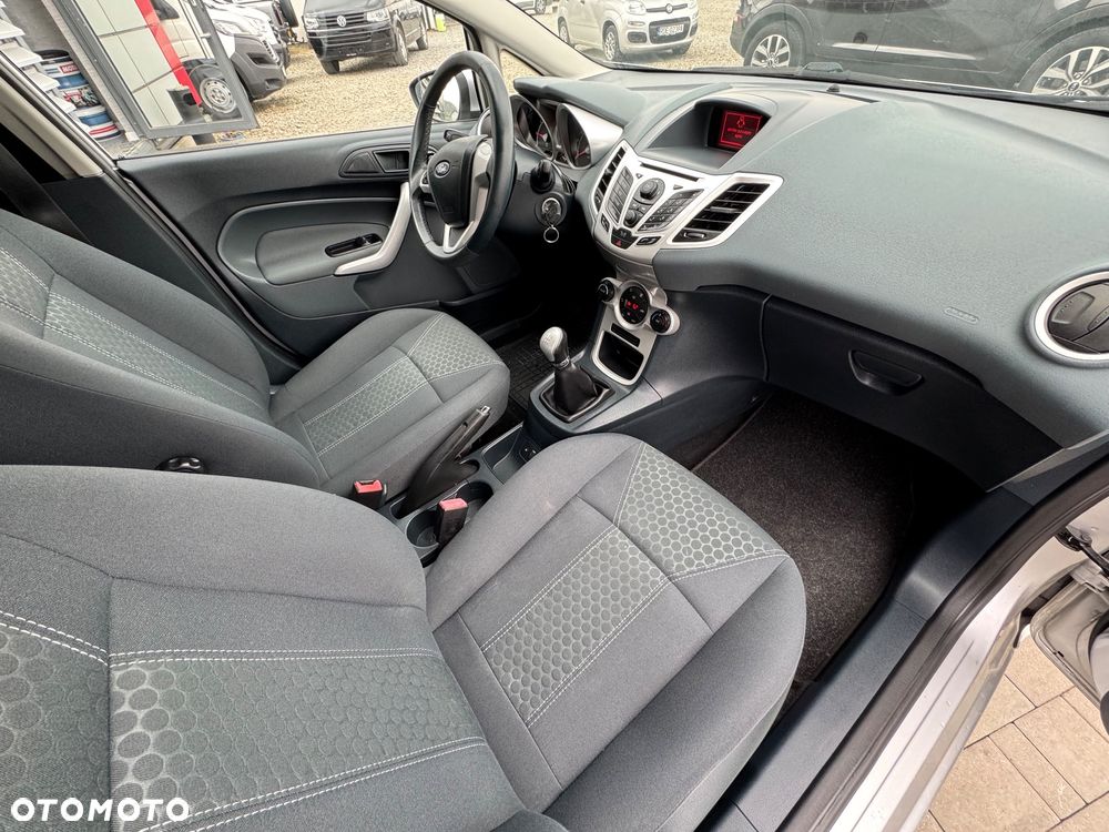 Ford Fiesta 1.4 Titanium - 14