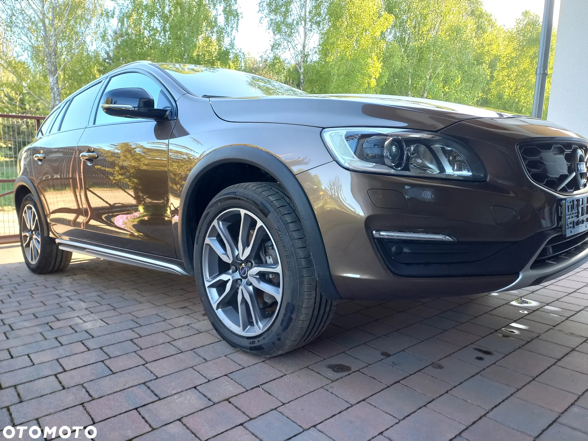 Volvo V60 Cross Country D3 Drive-E Momentum - 2