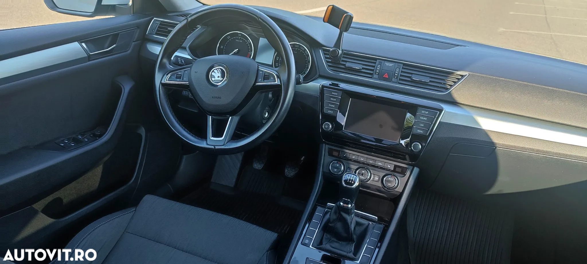 Skoda Superb 2.0 TDI Ambition - 6