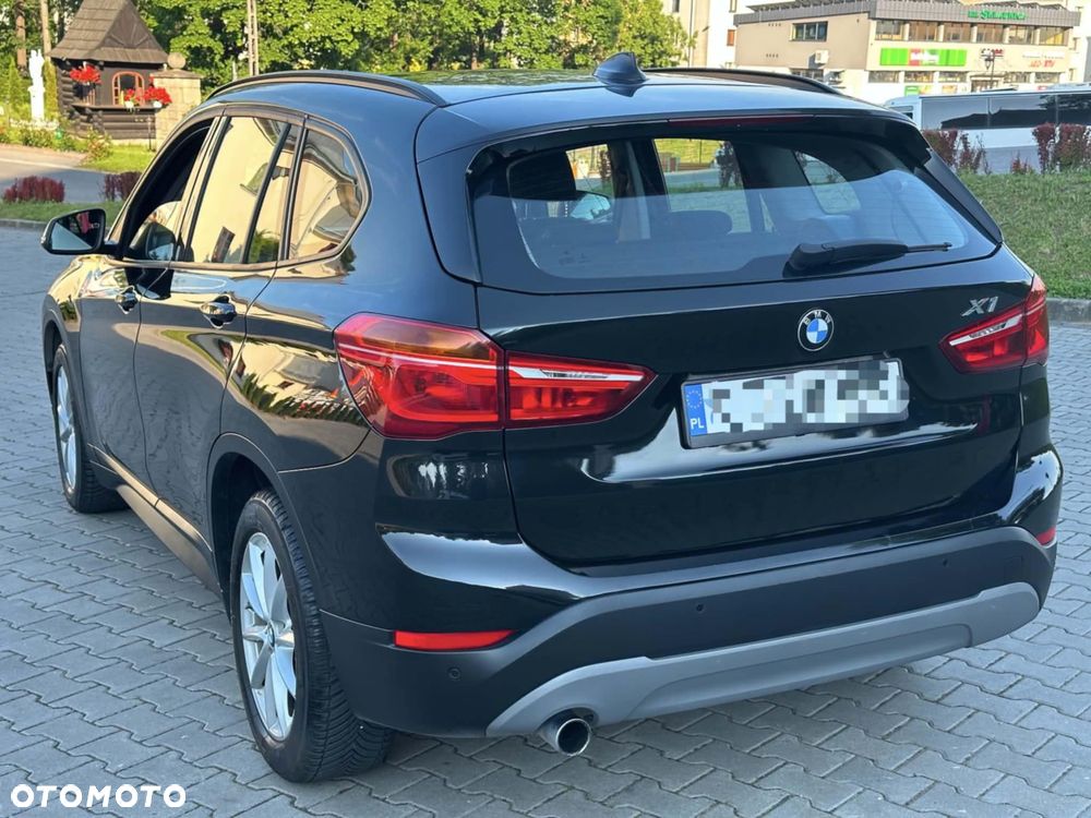 BMW X1 sDrive18d - 14
