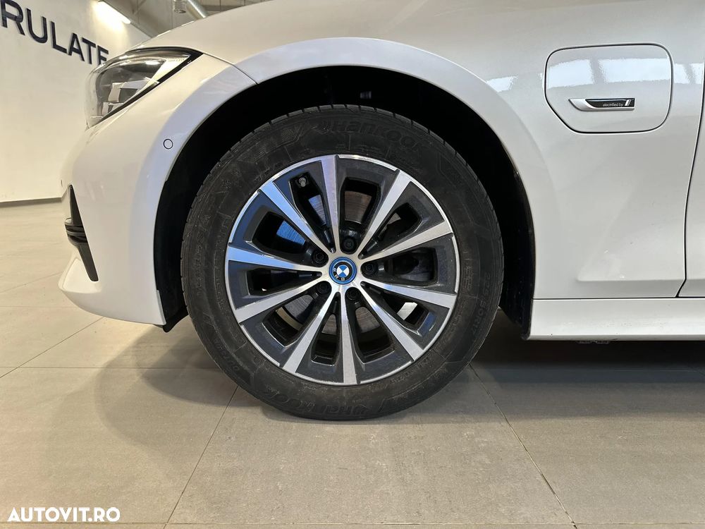 BMW Seria 3 320e AT PHEV - 14