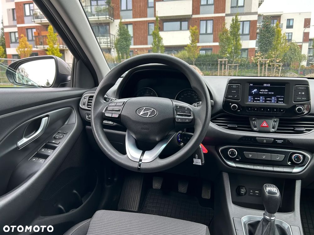 Hyundai i30 1.4 Classic + - 19