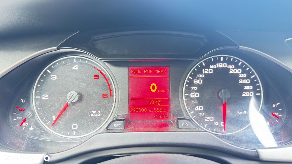 Audi A4 Avant 2.0 TDI - 28