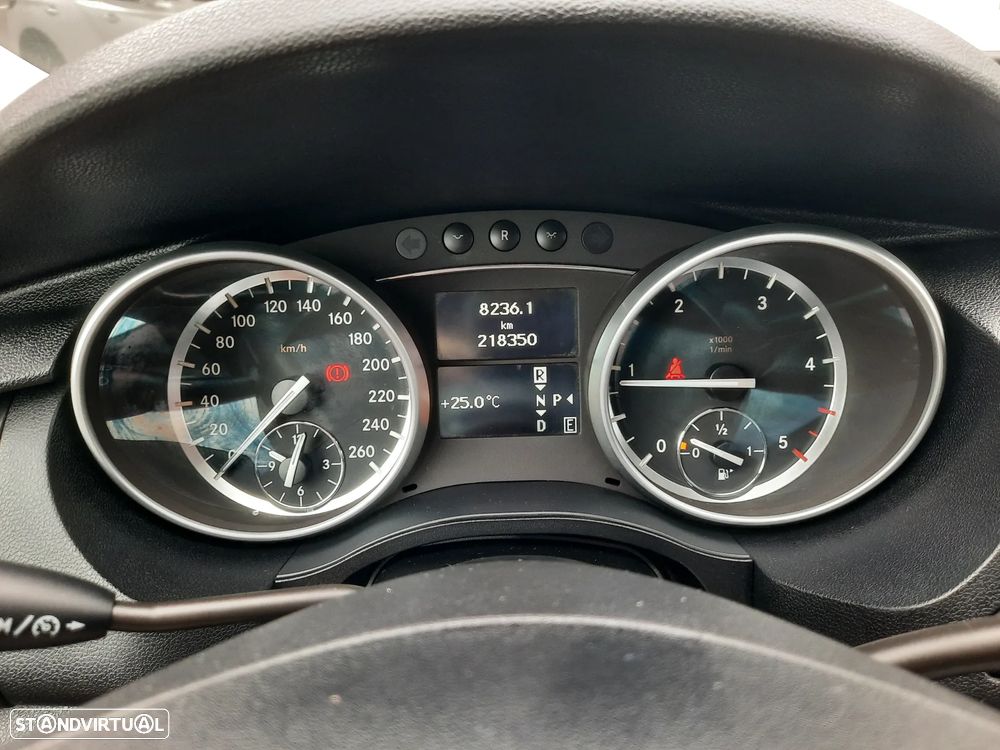 Mercedes-Benz R 300 CDI 4-Matic — fotografia 44