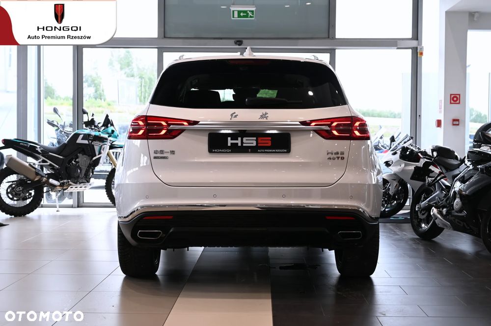 Hongqi HS5 - 23
