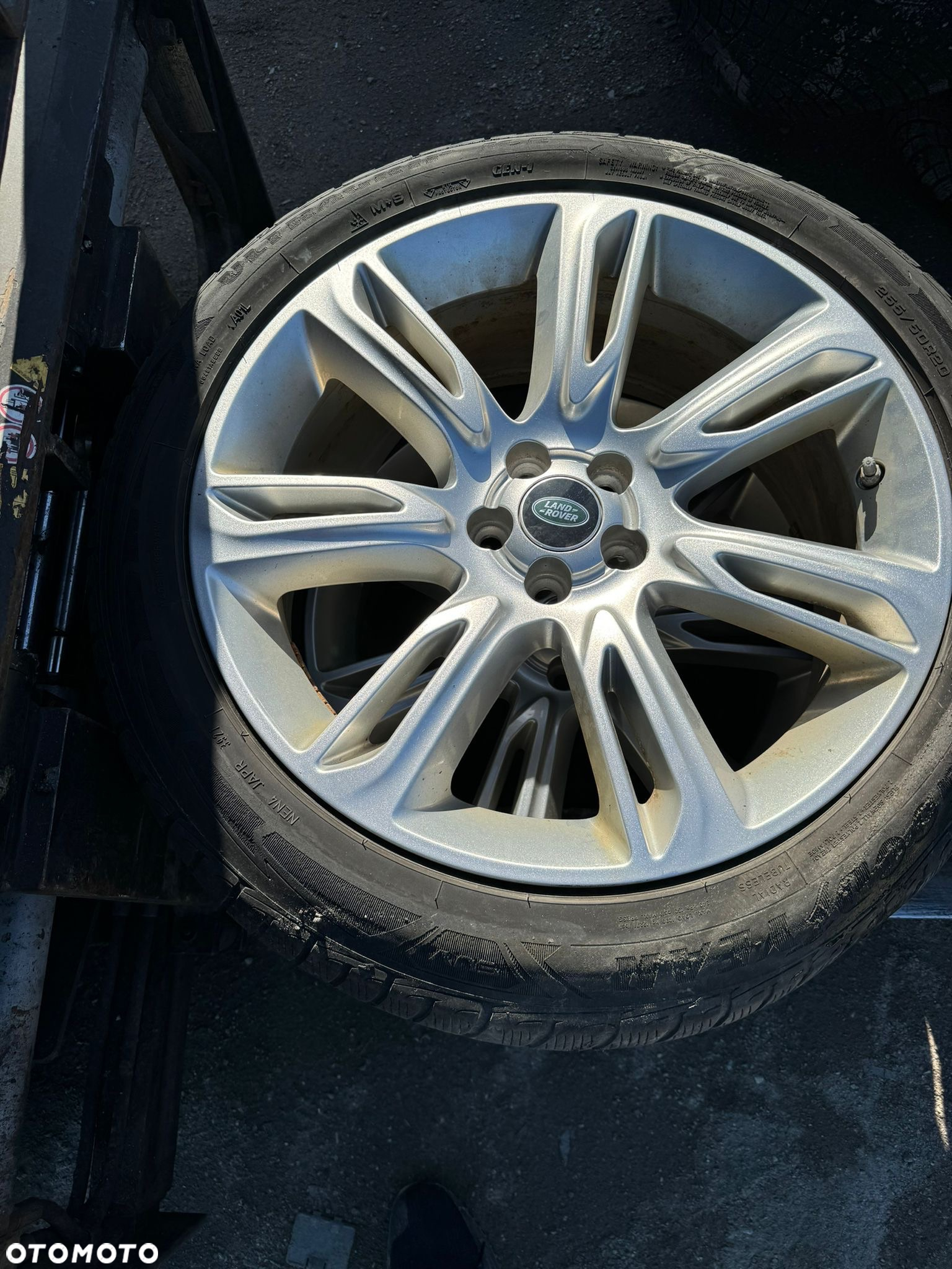Koła felgi Opony Komplet Range Rover VELAR R20 - 3