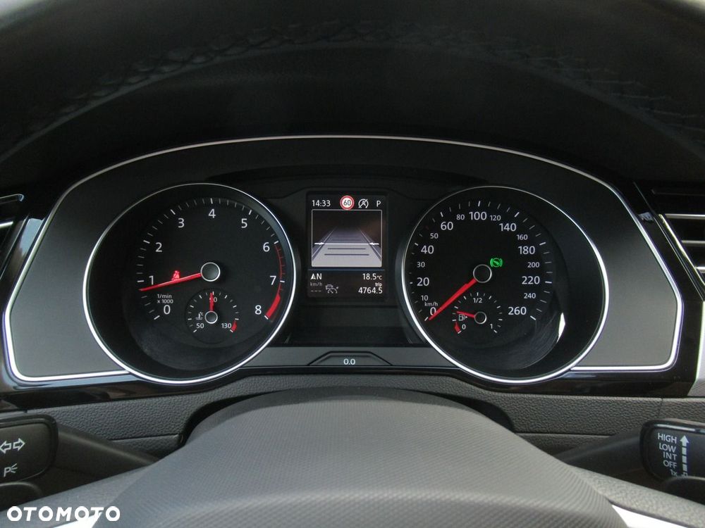 Volkswagen Passat 2.0 TSI Business DSG - 22