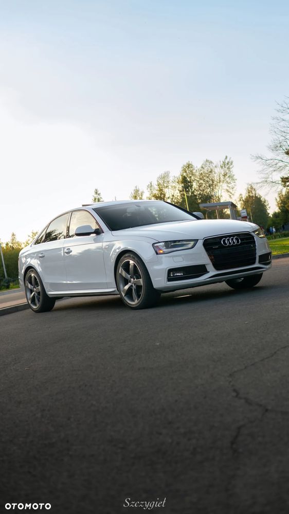 Audi A4 Limousine - 1