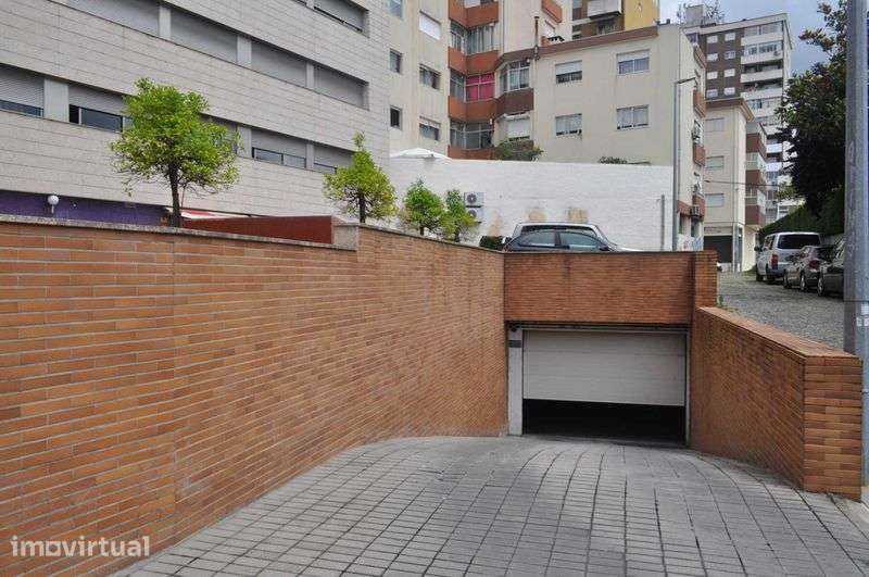 arrecadação arrumo arrenda-se  centro santo tirso - Grande imagem: 2/6