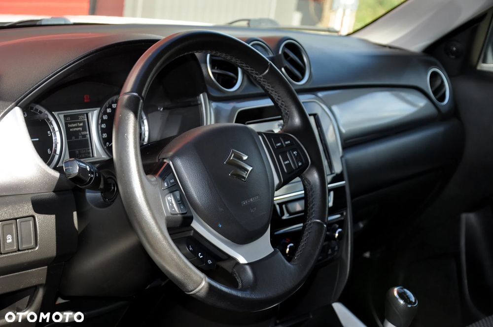 Suzuki Vitara - 26