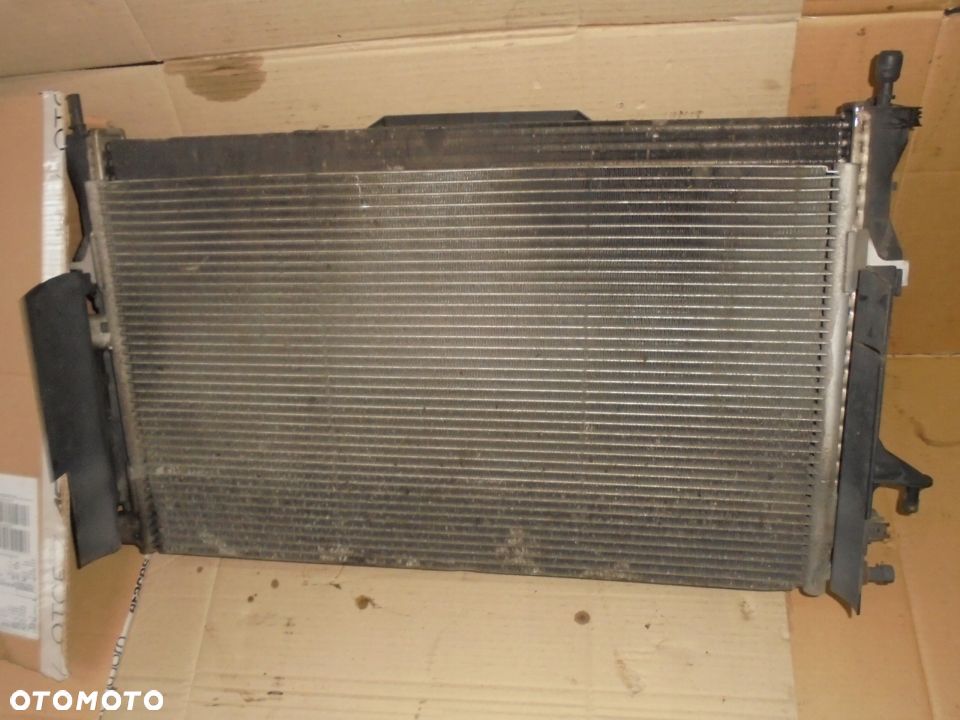 CHLODNICA KLIMATYZACJI LAGUNA II - 1