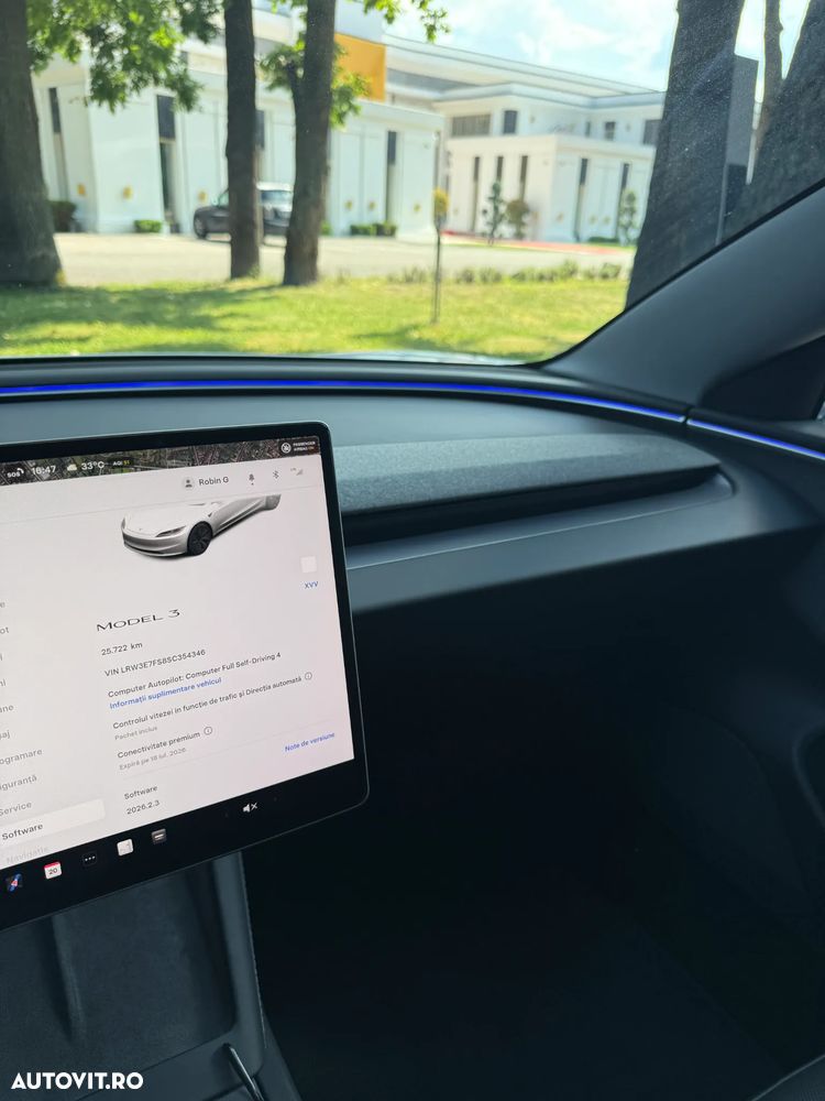 Tesla Model 3 RWD - 8