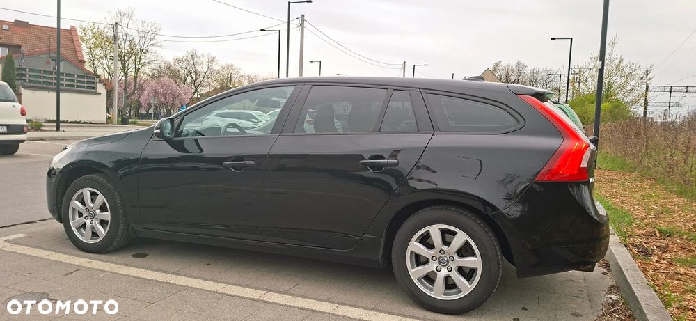 Volvo V60 D4 Edition - 12