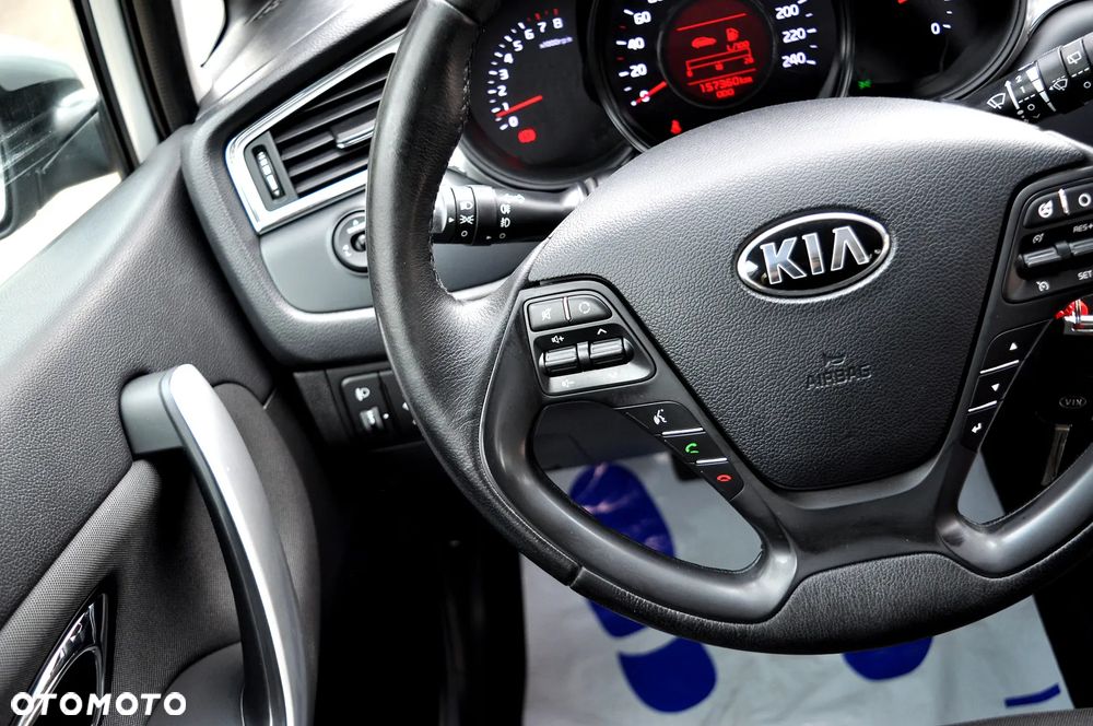 Kia Ceed 1.4 CVVT Dream Team Edition - 21