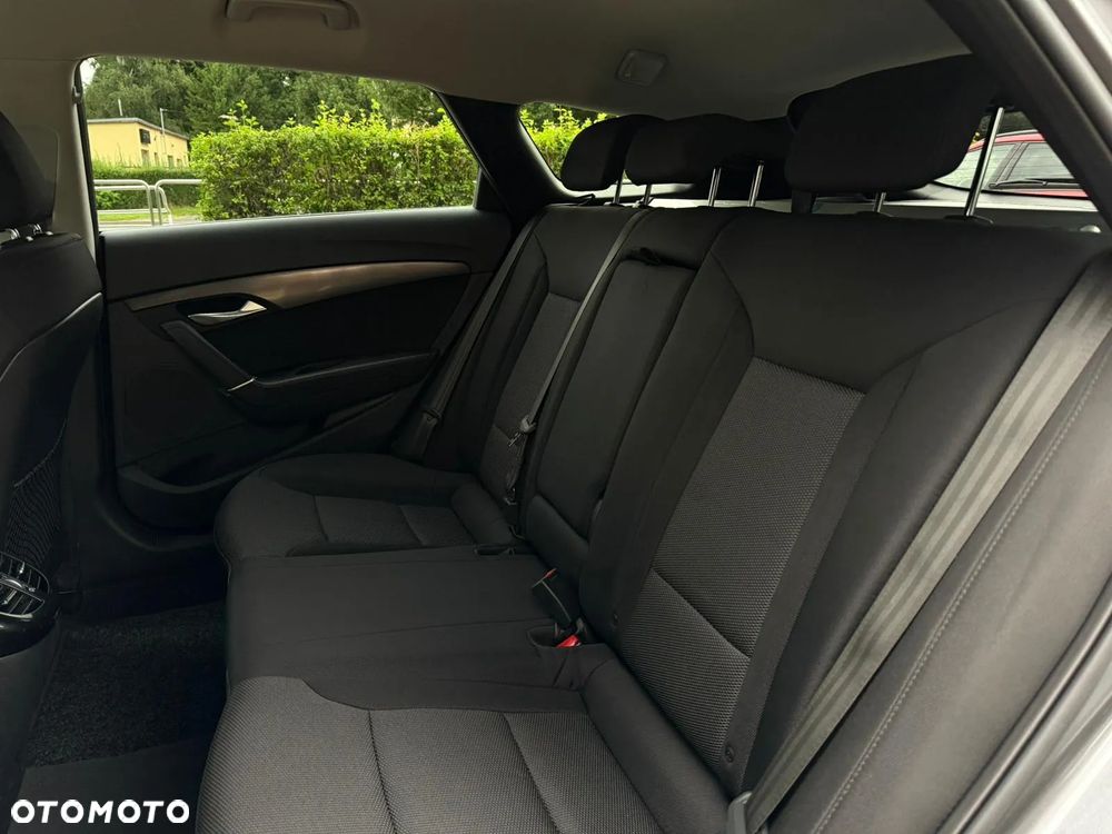 Hyundai i40 1.6 GDI Comfort + - 32
