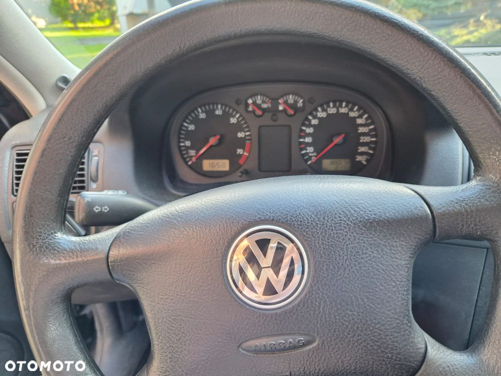 Volkswagen Golf 1.6 Basis - 8